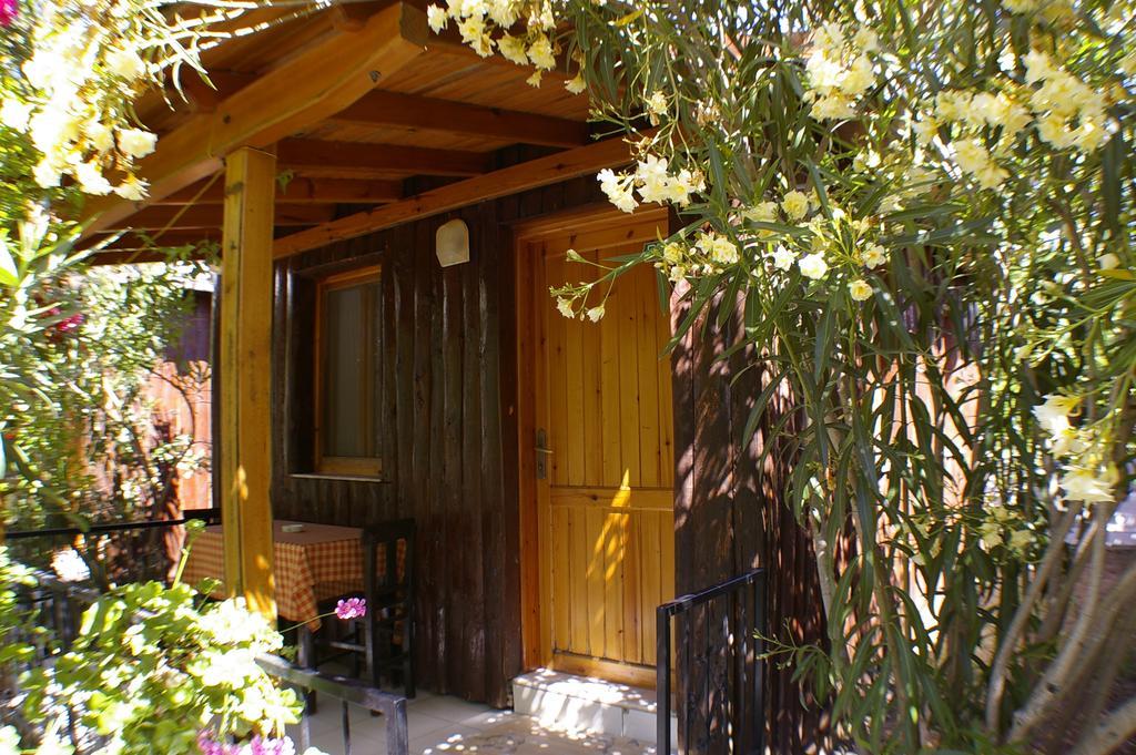 Arriba Pension & Restaurant Gümüşlük Ngoại thất bức ảnh